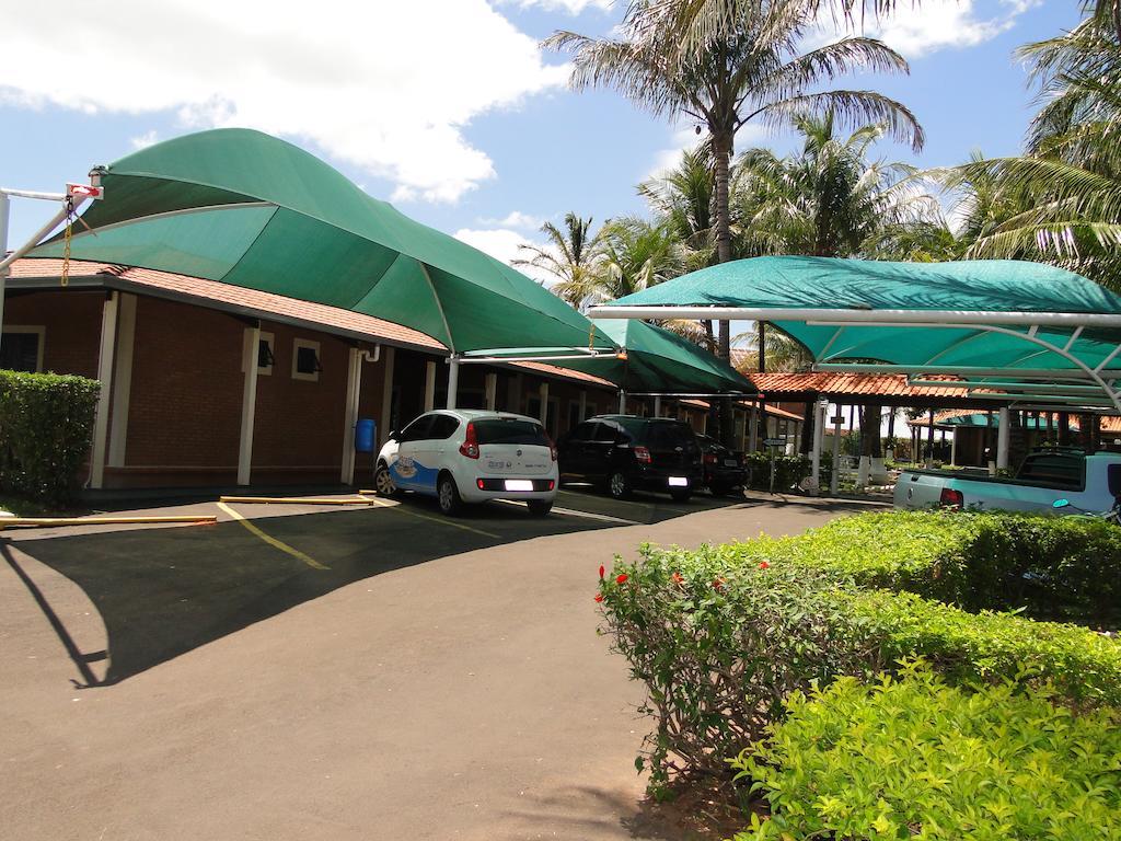 Hotel Pousada Vale Do Sol Em Pompéia Eksteriør bilde