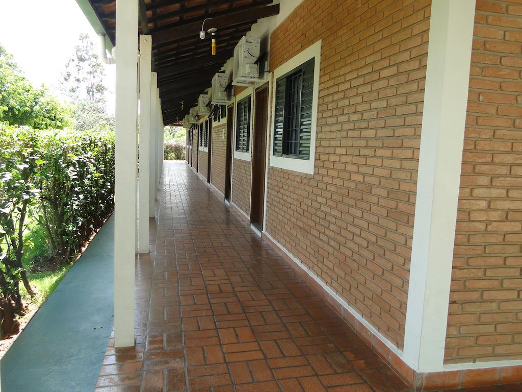 Hotel Pousada Vale Do Sol Em Pompéia Eksteriør bilde