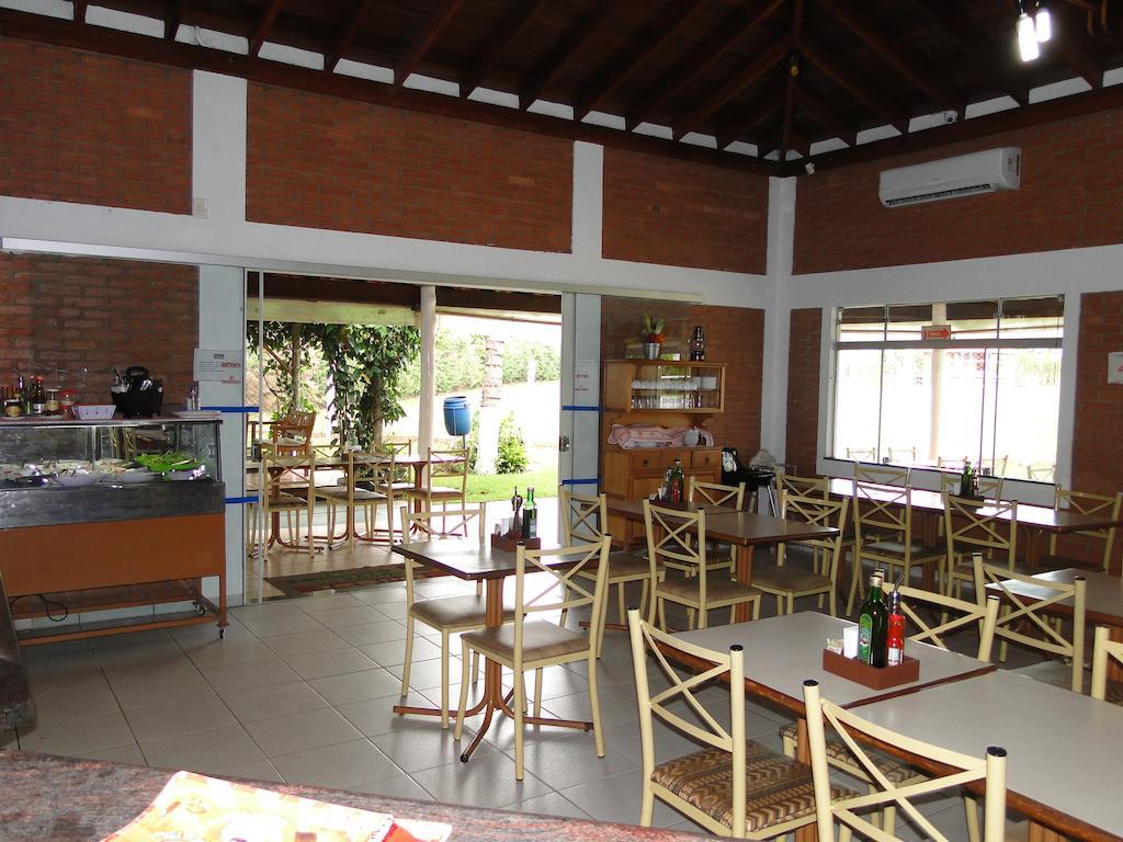 Hotel Pousada Vale Do Sol Em Pompéia Eksteriør bilde